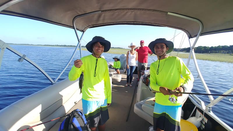 fishing tips - what to wear on charter to catch fish