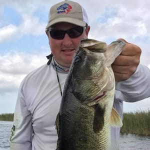Capt Mark Rose - Lake Ontelaunee bass fishing