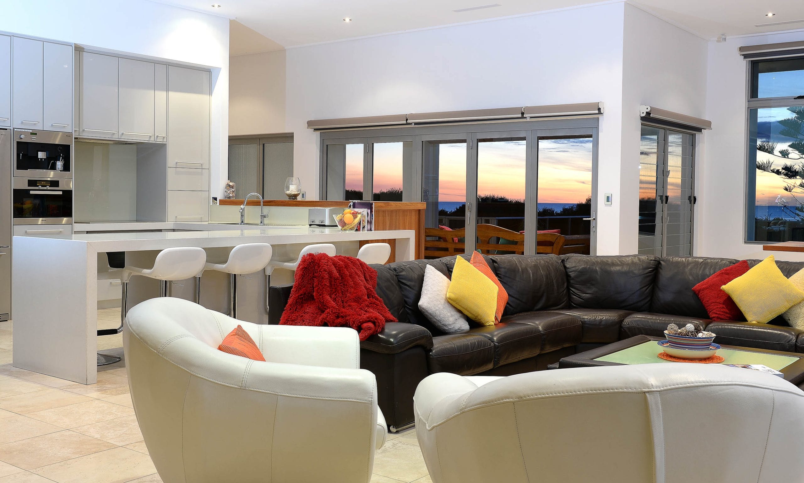 Seascape Retreat Holiday House With Pool in Mandurah